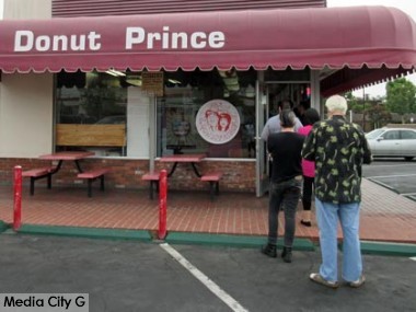 Photo: FLLewis / Media City G -- A line at the Donut Prince on West Olive Avenue stretched out the door and into the parking lot at 8 a.m. this morning in Burbank June 5, 2015