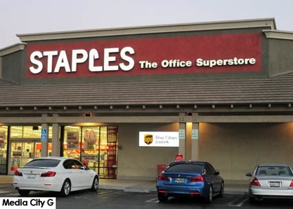 Staples at the Rancho Marketplace Shopping Center in Burbank