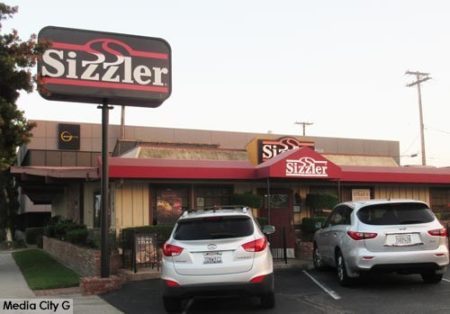 Photo: FLLewis / Media City G -- Sizzler 1145 North Hollywood Way Burbank August 26, 2018