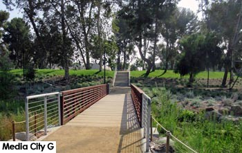 Photo: FLLewis / Media City G -- A foot bridge in the revitalized Johnny Carson Park 400 South Bob Hope Drive Burbank July 1, 2016